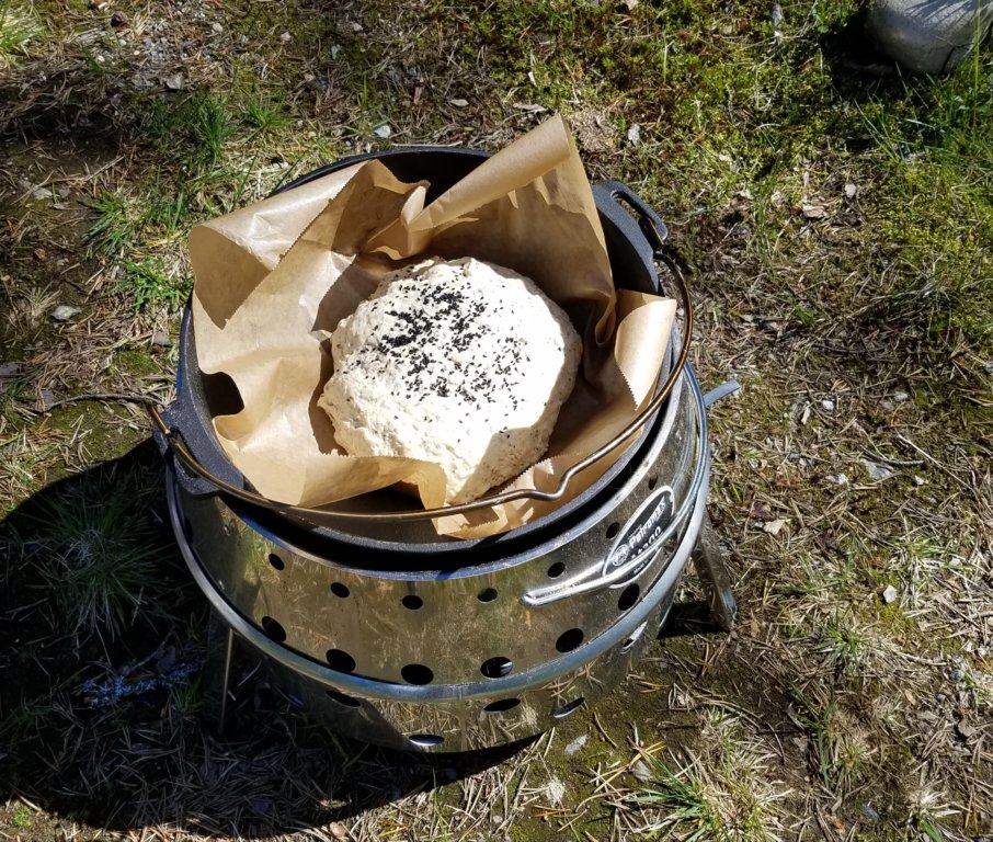 Brot backen im Dutch-Oven und Atago