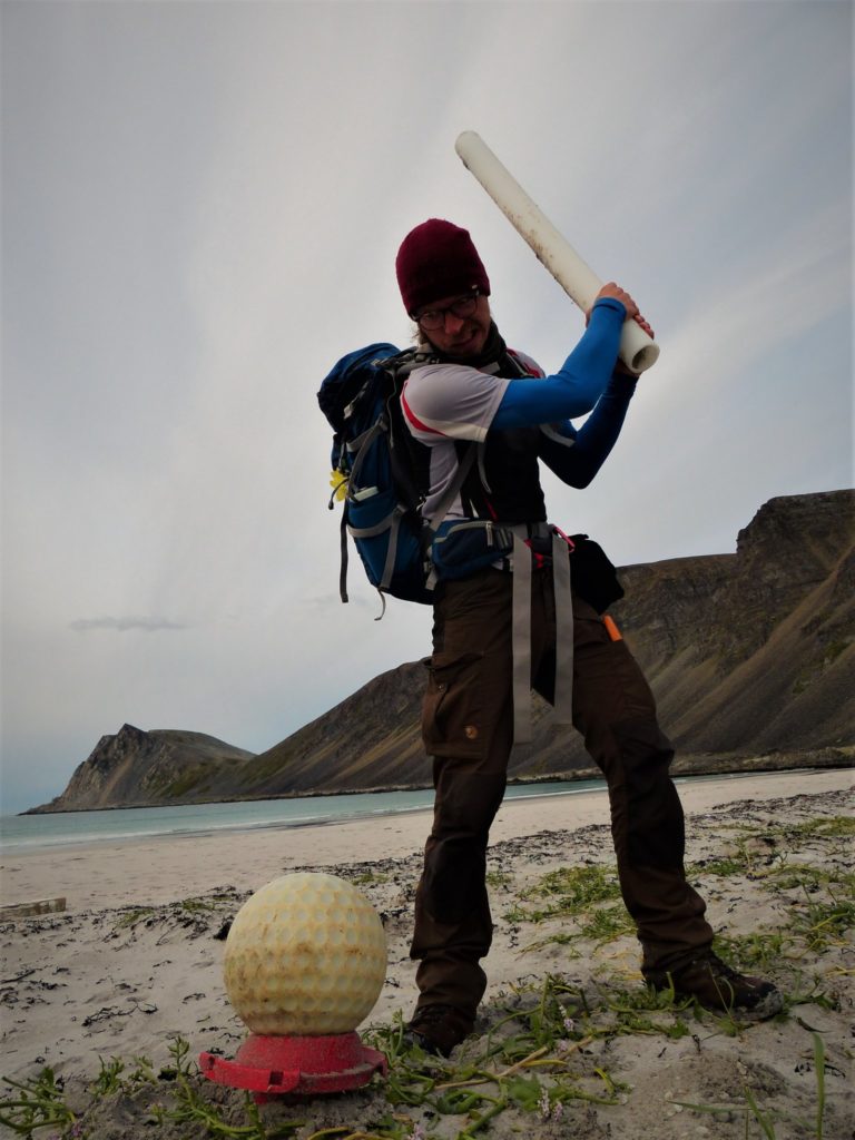 Müll-Golf am Nordkinn! Vielleicht eine effiziente Variante um den Müll am Kinnarodden los zu werden? 
