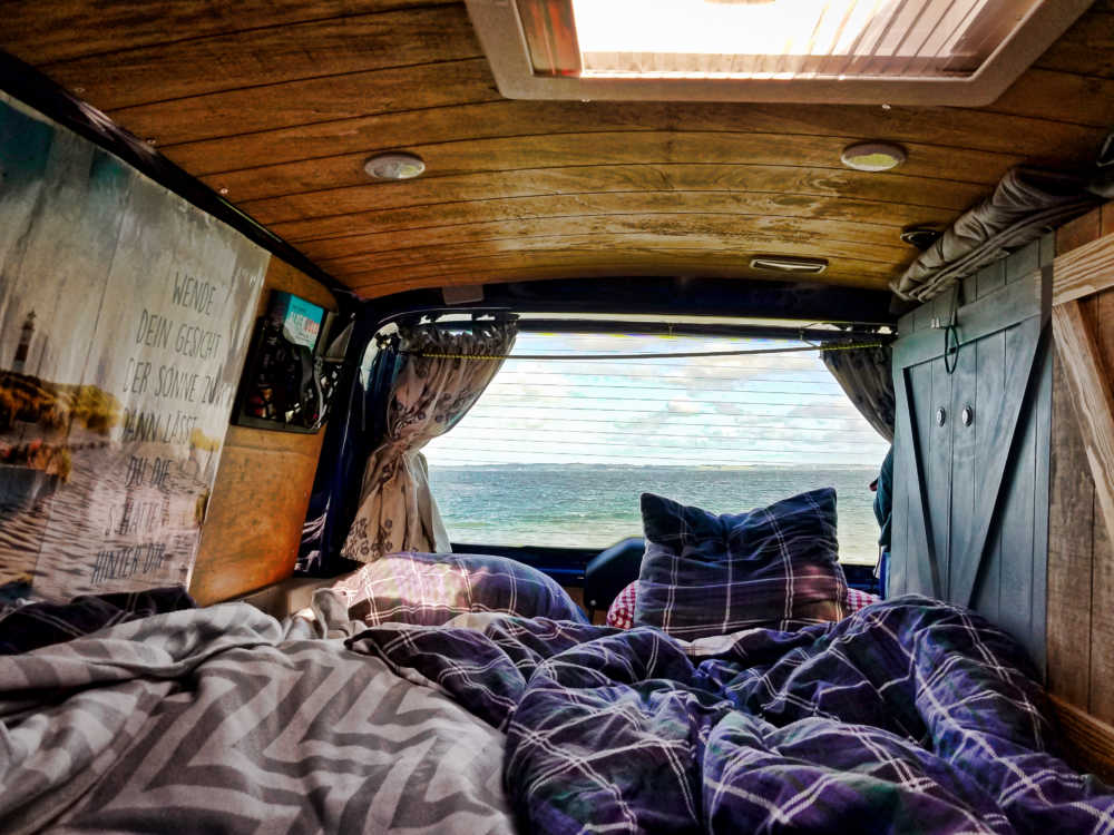 Ein DIY Camper-Bett für den Campingbus.