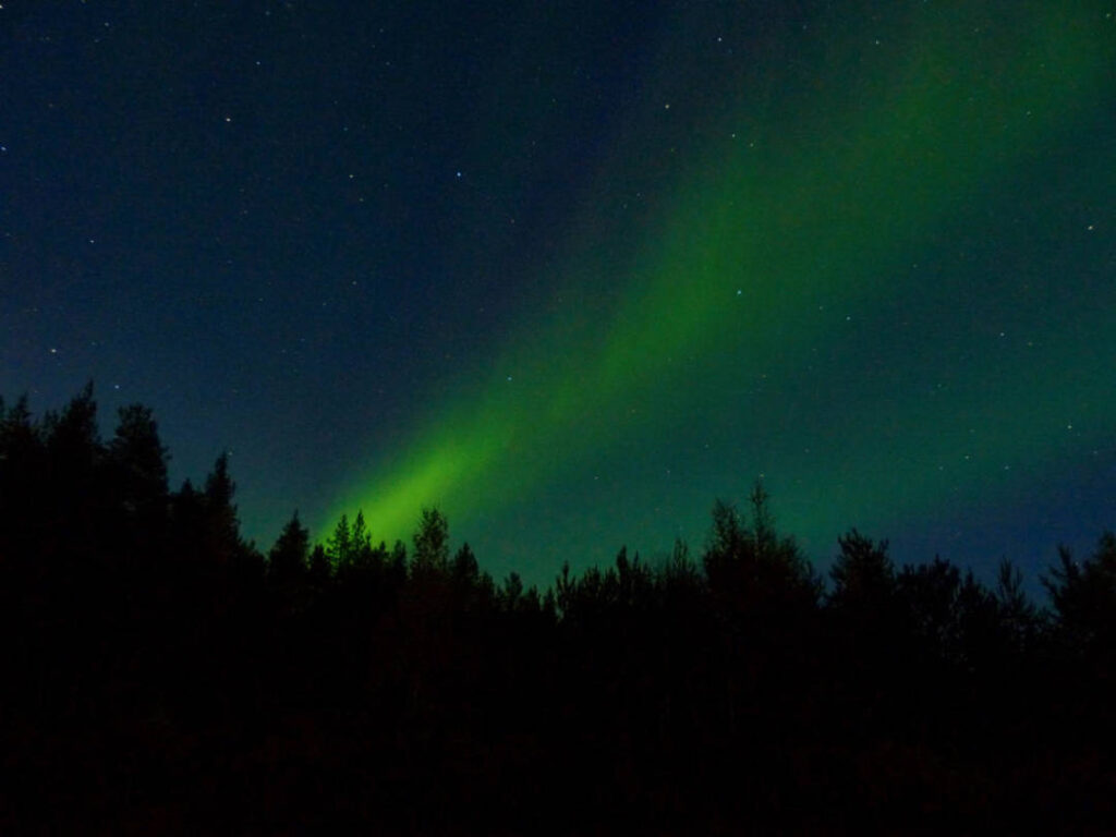 Polarlicht Enwicklung von schwach zu stark.  Bild 1