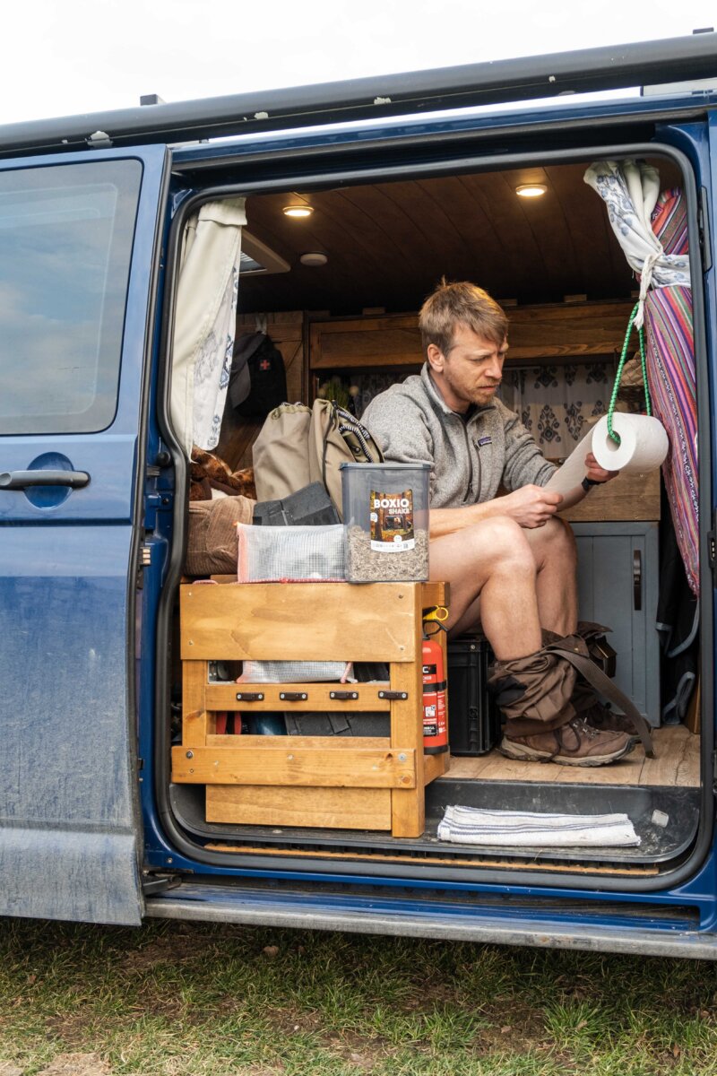 Leichte und kostengünstige Trenntoilette für den Camper